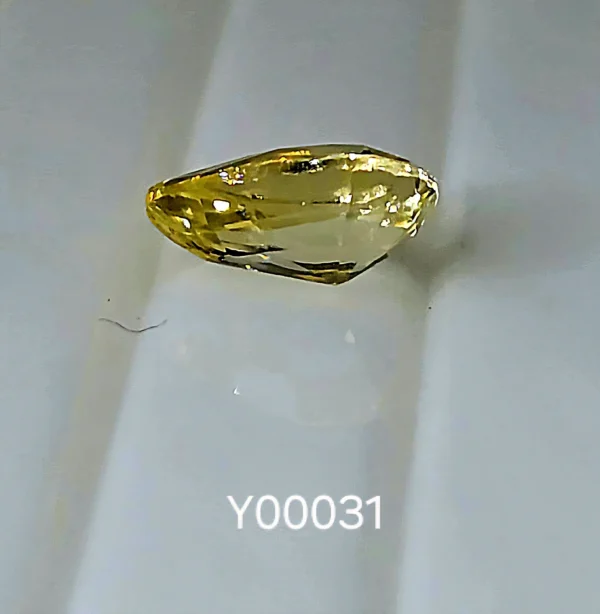 Blu Ceylon Yellow Sapphire