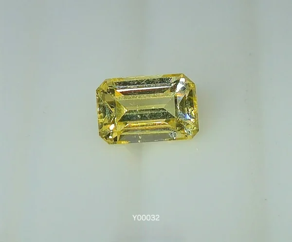 Blu Ceylon Yellow Sapphire