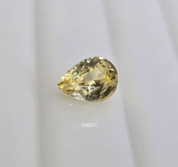 Blu Ceylon Yellow Sapphire